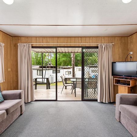 Discovery Parks - Lake Hume, Victoria Bonegilla Room photo