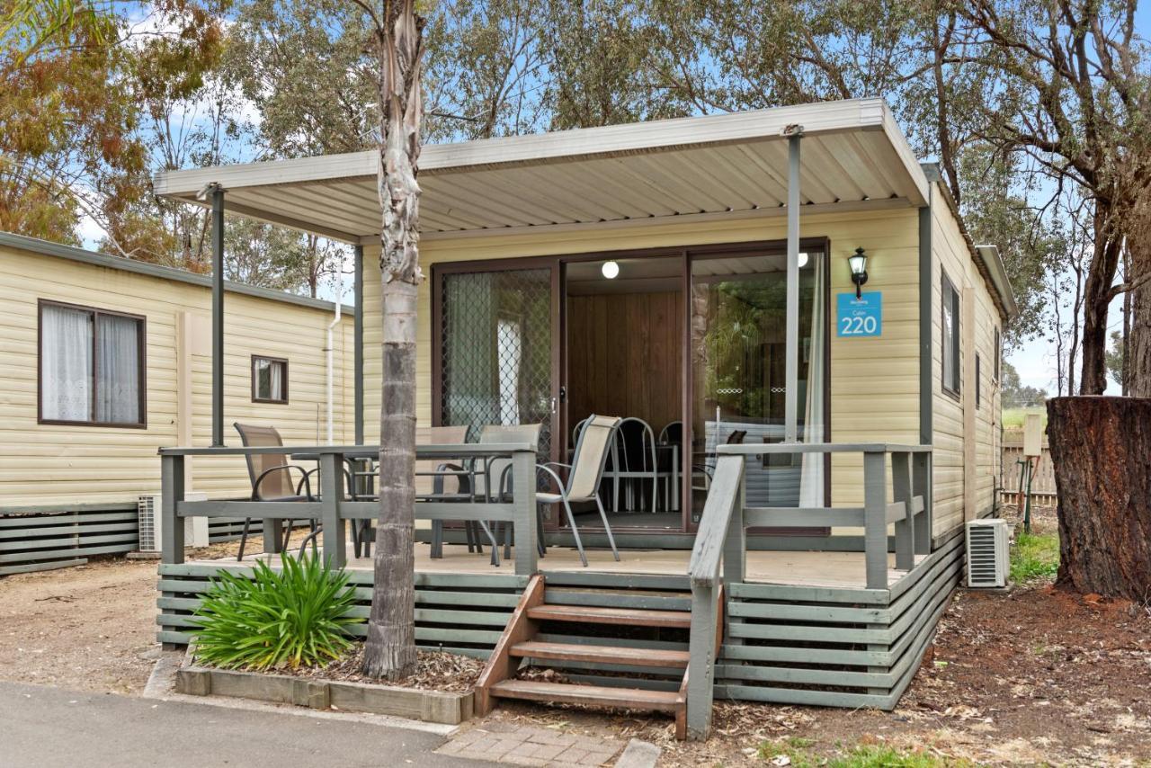 Discovery Parks - Lake Hume, Victoria Bonegilla Room photo